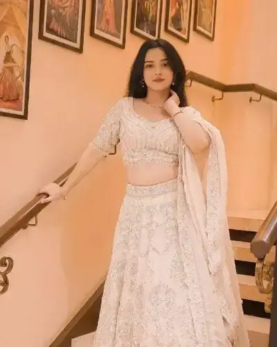 Escort Madhurawada